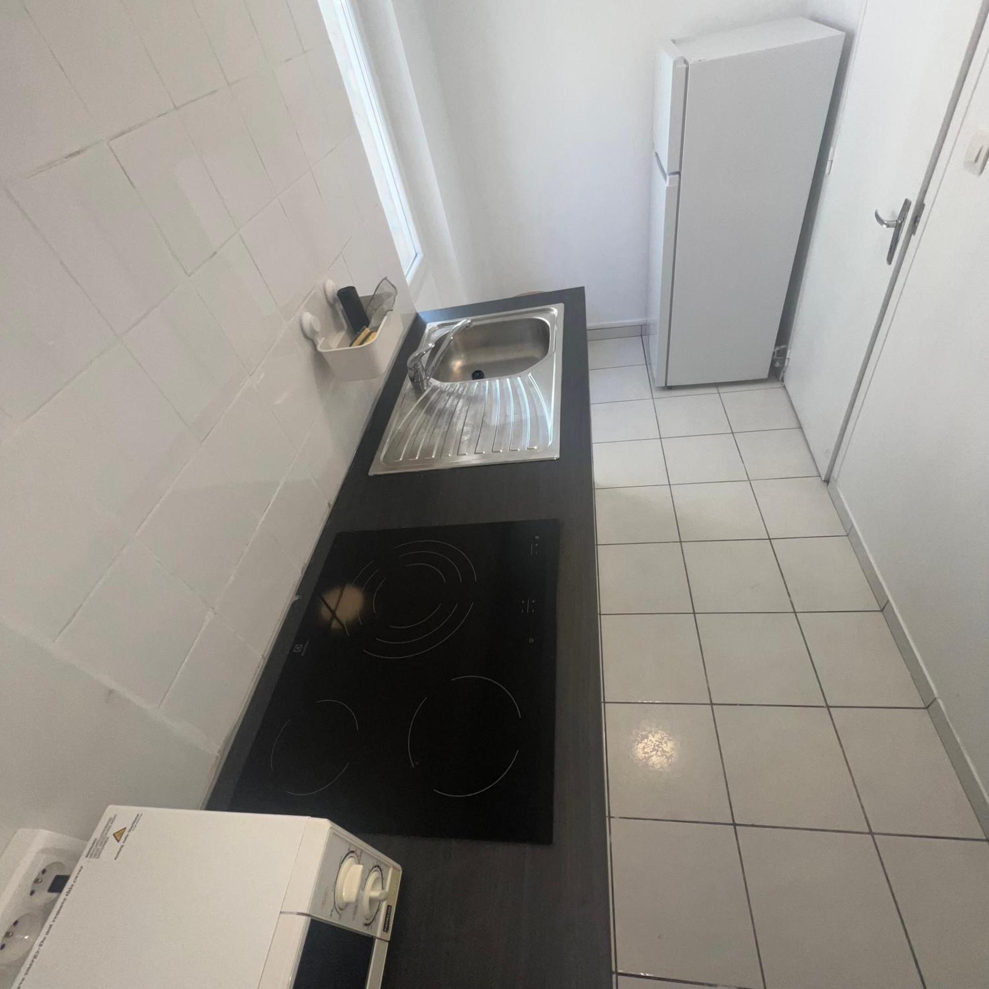 Studio Tapisvert St Charles Canebiere Vieux Port Марсилия Екстериор снимка
